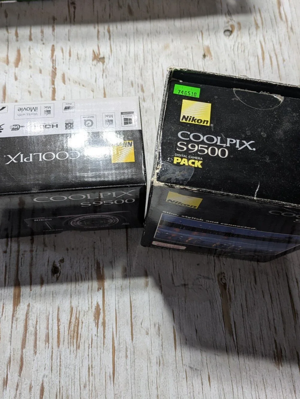 Nikon COOLPIX S9500 Compact Digital Camera Black Bundle